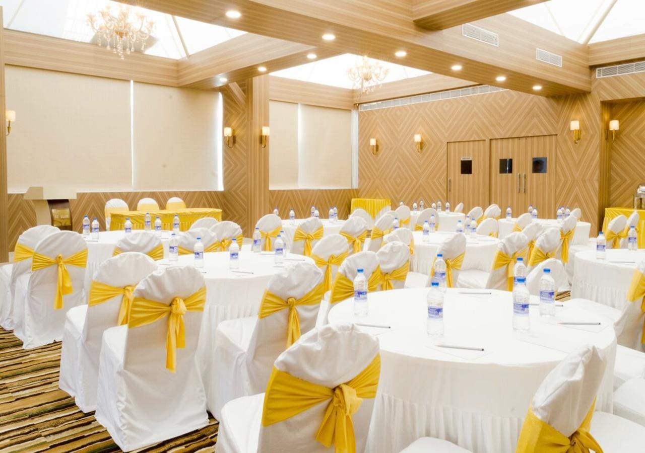 Ss Lumina Hotel Bangalore Exterior photo