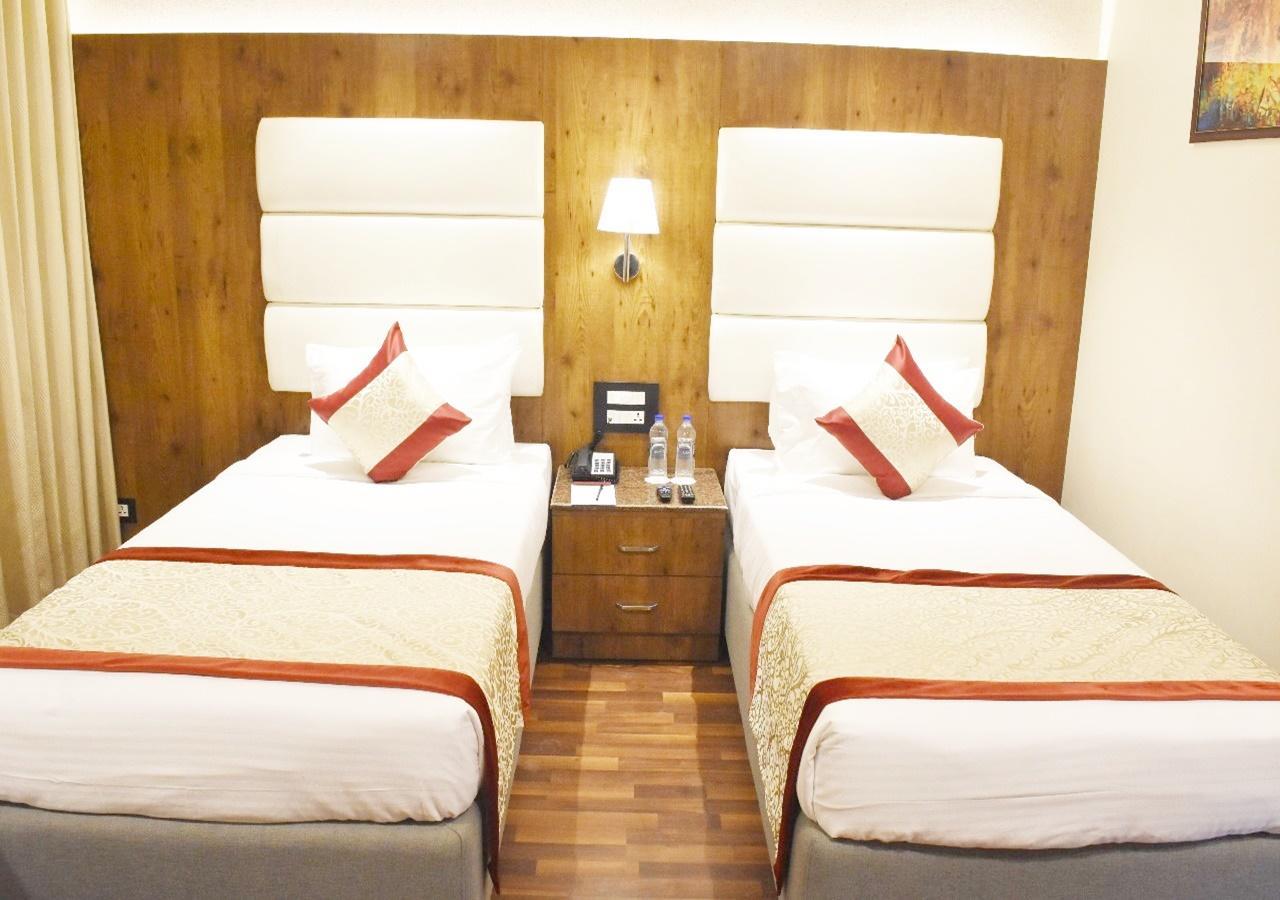 Ss Lumina Hotel Bangalore Exterior photo