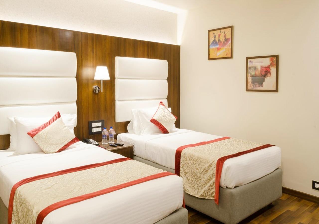 Ss Lumina Hotel Bangalore Exterior photo