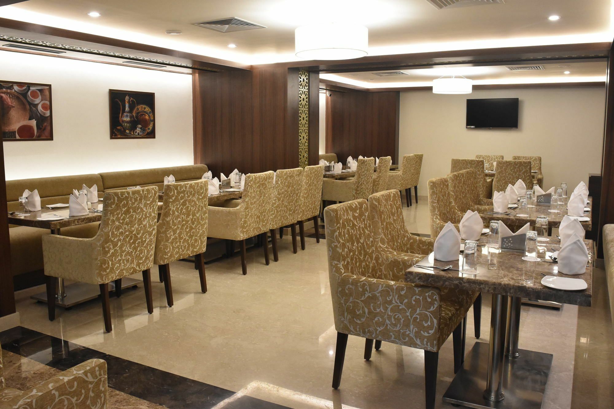 Ss Lumina Hotel Bangalore Exterior photo
